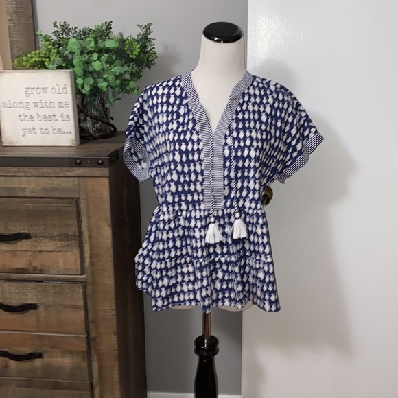 Vineyard vines Diamond Fish Tiered Top with tassels an excellent condition XS - Picture 3 of 15